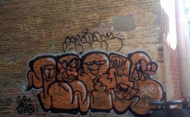 Detienen a un grafitero en Málaga por enaltecimiento de ETA