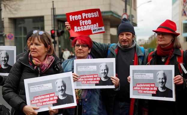 Amenaza de tormenta política en torno a la detención de Julian Assange