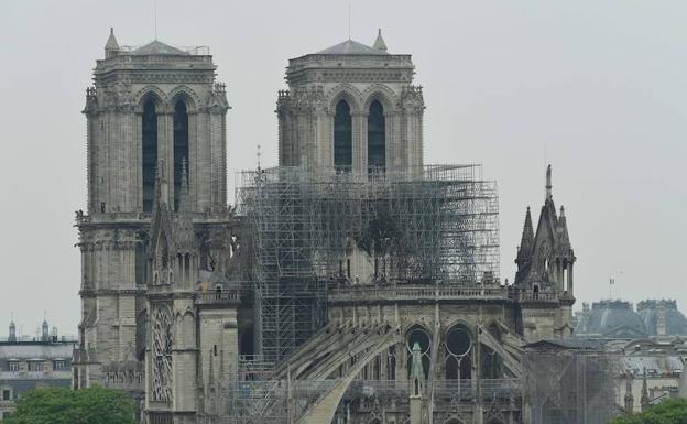 Así ha amanecido Notre Dame tras las llamas