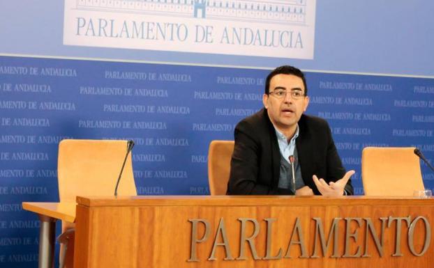 PSOE y Adelante y Andalucía: un Ejecutivo «cien por cien incapaz» y que «gobierna para una minoría de ricos»