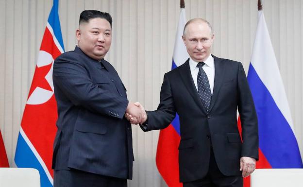 Putin y Kim abordan la desnuclearización de la península coreana y reactivan sus relaciones bilaterales
