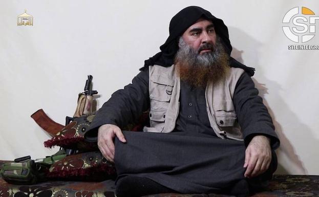 El Estado Islámico difunde las primeras imágenes de su líder, Al-Baghdadi, desde hace cinco años