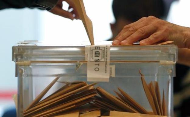 Descubren a una monja robando votos de ancianas para el PP en Bilbao