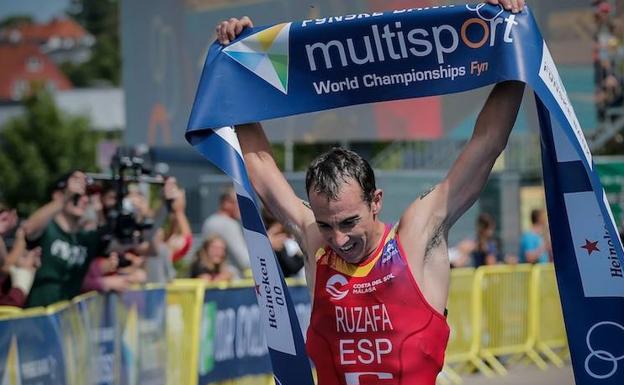 Rubén Ruzafa busca su octava corona mundial en triatlón cross