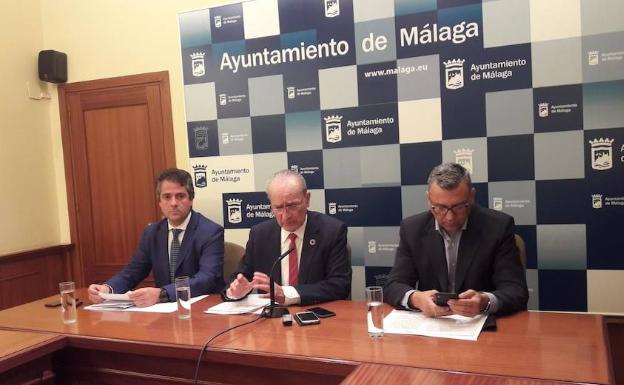 El Ayuntamiento de Málaga asume el mantenimiento de siete polígonos