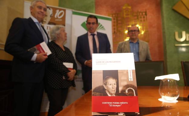 El último poema de Manuel Alcántara