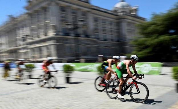 Muere la triatleta de 15 años que se cayó por un barranco