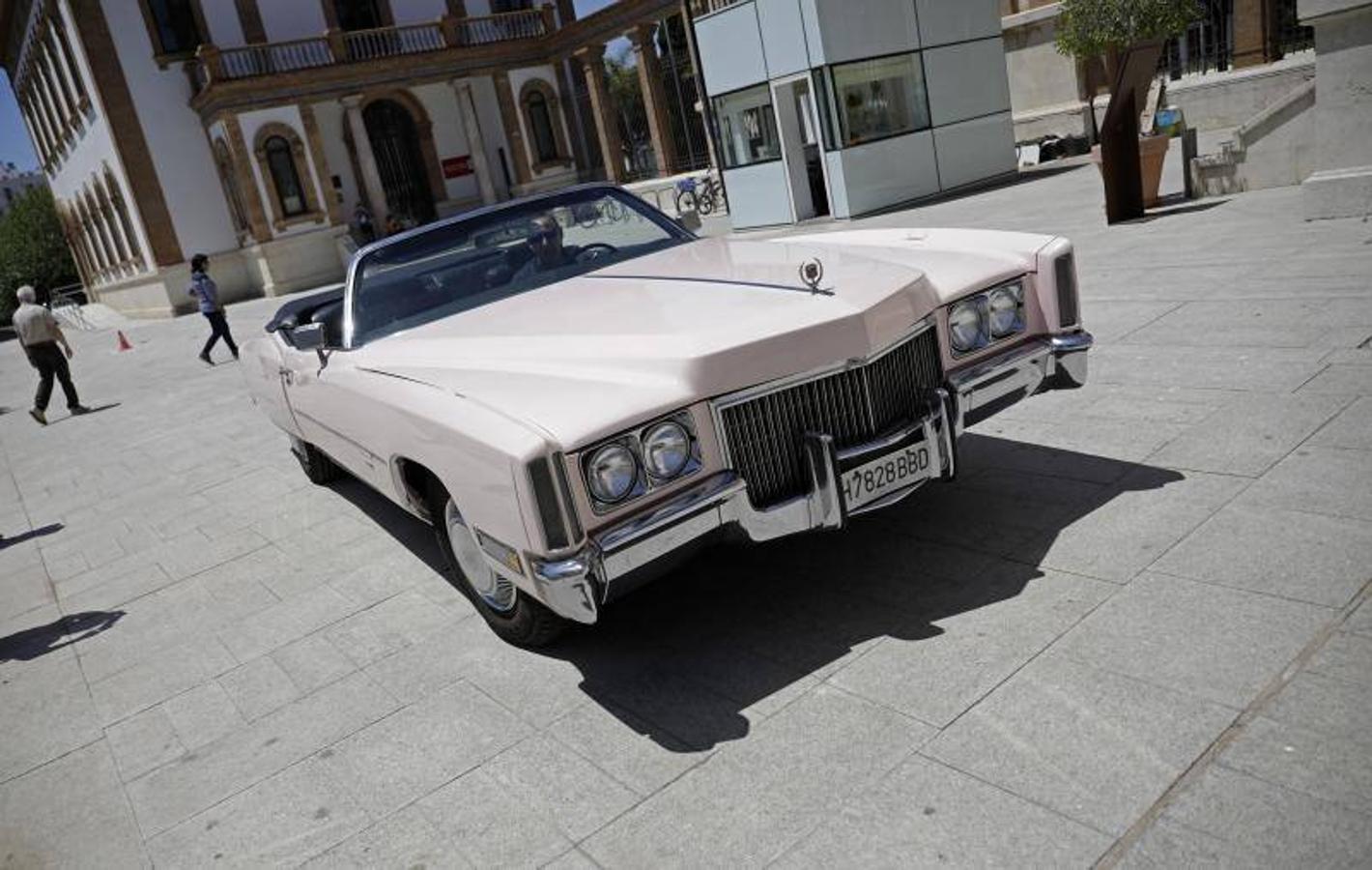 La IV Caravana Solidaria que organiza el Museo Automovilístico con fines benéficos, en imágenes
