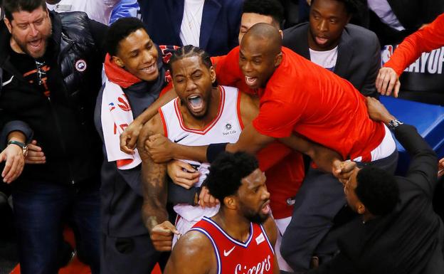 Kawhi Leonard mete a los Raptors de Gasol e Ibaka en la final de la Conferencia Este