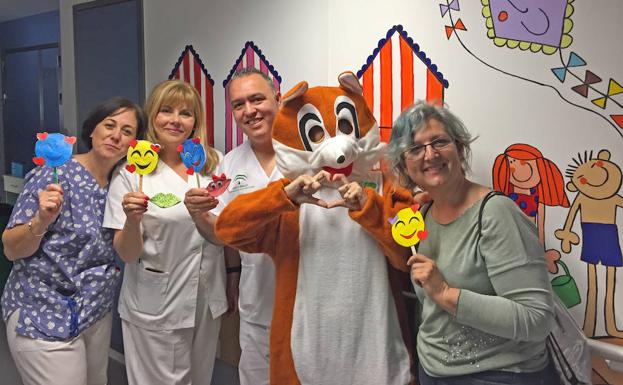 Escolares del Fernando de los Ríos envían dibujos a niños ingresados en el Hospital