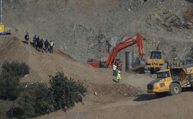 La Audiencia rechaza investigar si Julen murió durante las labores de rescate