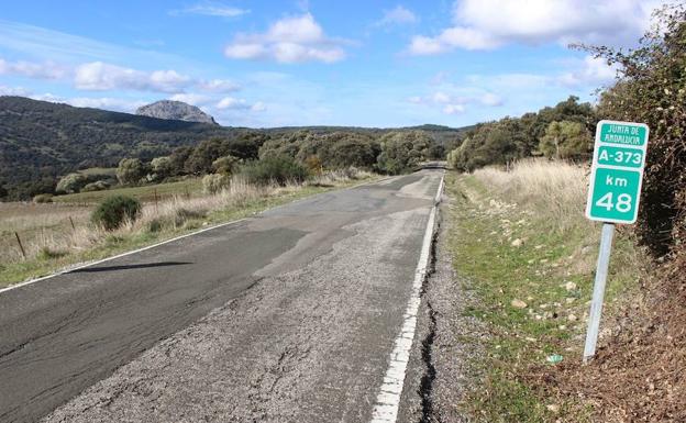 La Junta promete 12 millones en mejoras en carreteras de Ronda y la Serranía