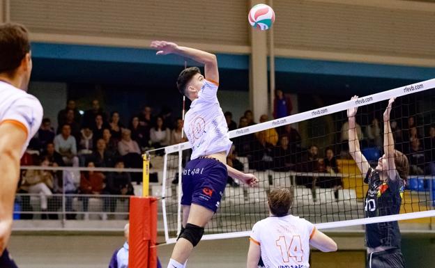 Del colegio La Colina a la selección de voleibol