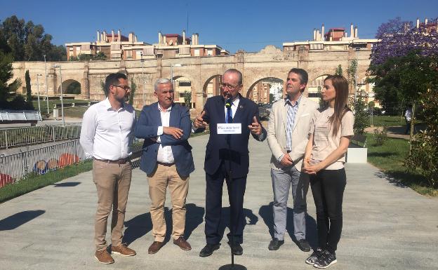 El alcalde se compromete a una «Málaga verde» y a pasar de 9 a 11 millones de metros cuadrados