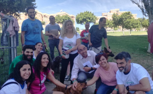 Adelante Málaga pondrá en marcha un plan de protección animal en la ciudad