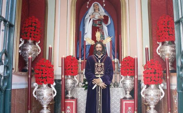 Una vela mal apagada genera un pequeño incendio en la capilla del Rescate