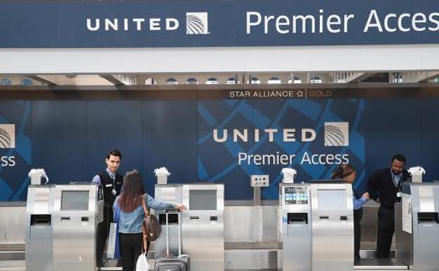 Sevilla cierra un vuelo directo a Nueva York que competirá con el de Delta desde Málaga