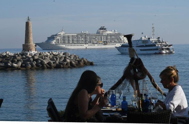 El crucero de los millonarios, en Marbella