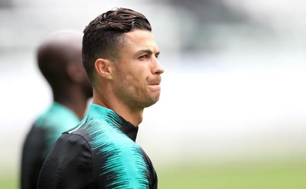 Se mantiene la demanda contra Cristiano Ronaldo por violación