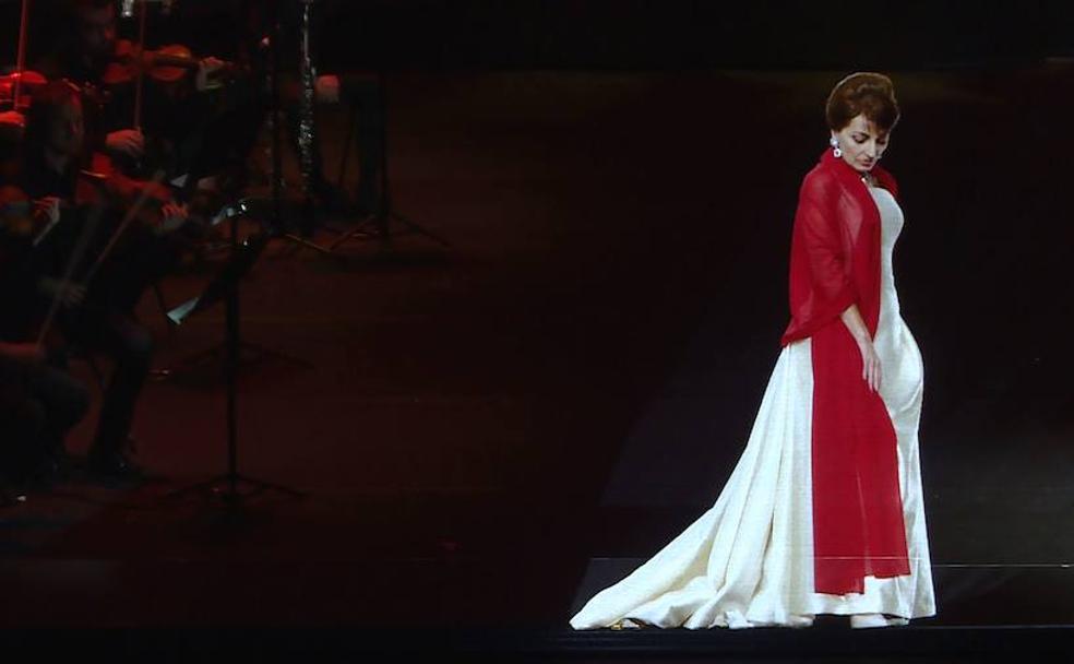 María Callas, Roy Orbison o Whitney Houston: en muerto y en directo