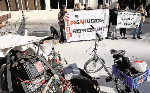 Los desahucios por impago de alquiler duplican ya a los de hipoteca en Málaga