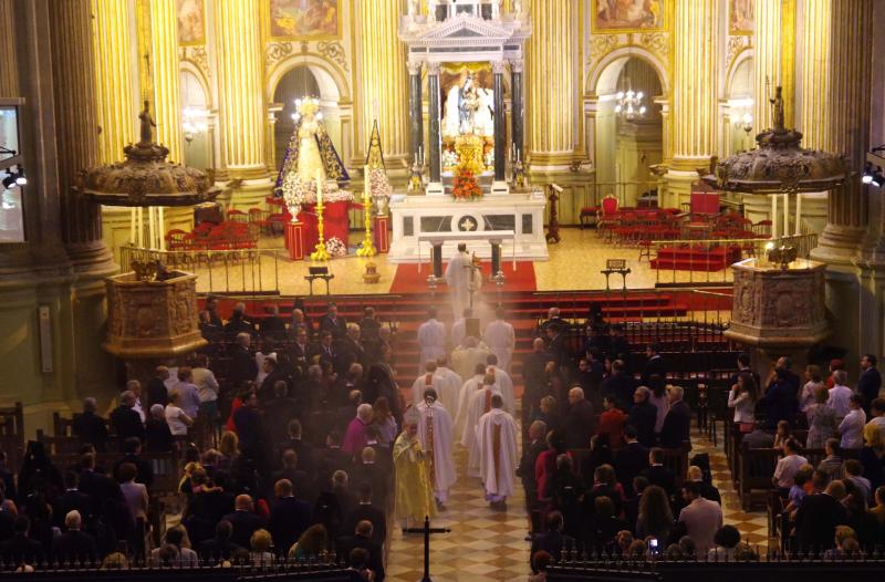 Las procesiones de la Trinidad y Estrella, en imágenes