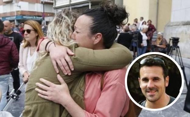 Oviedo llora el drama del joven profesor David Carragal