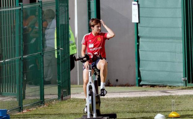 Marta Corredera se entrena al margen del equipo