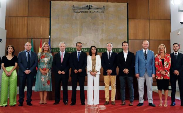 Bendodo garantiza la independencia de Canal Sur y asegura que no habrá injerencias del Gobierno tras su renovación