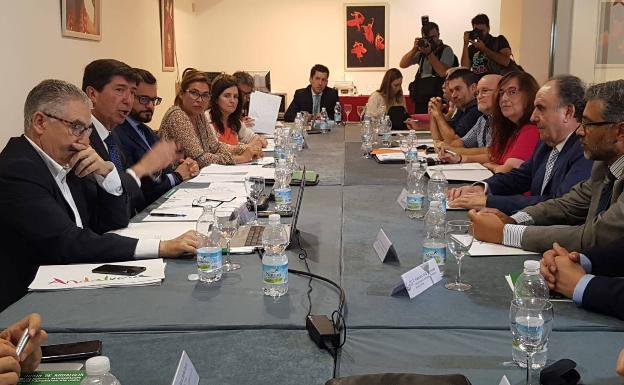 Marín avanza la reapertura del CIO de Mijas y la recuperación de La Cónsula y La Fonda