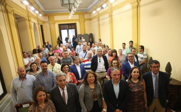 Una treintena de chiringuitos consigue la concesión tras cuatro años de precariedad