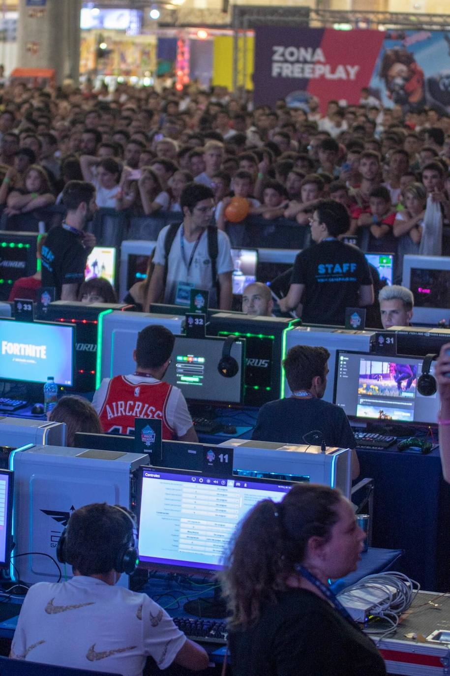 Las imágenes de la partida de Fornite más esperada del Gamepolis en Málaga