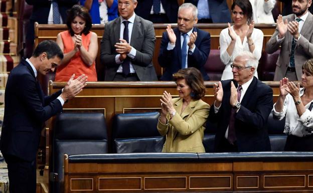 Sánchez evita los guiños a Podemos y soslaya la cuestión de Cataluña
