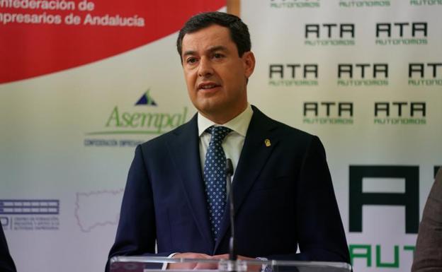 Moreno celebra la unión «pionera» de autónomos y empresarios para hacer de Andalucía una tierra de emprendedores