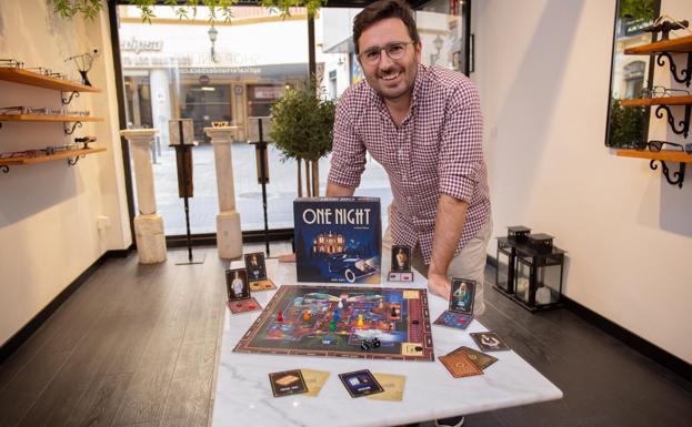 Intrigas cocinadas en la trastienda de una óptica malagueña