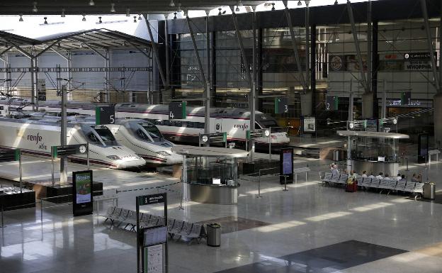 Problemas legales mantienen cortada la línea del tren barato Málaga-Sevilla