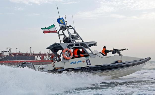 Irán incauta un petrolero de bandera extranjera en el golfo Pérsico