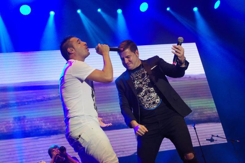 Andy y Lucas llenan el Auditorio Municipal con sus grandes éxitos