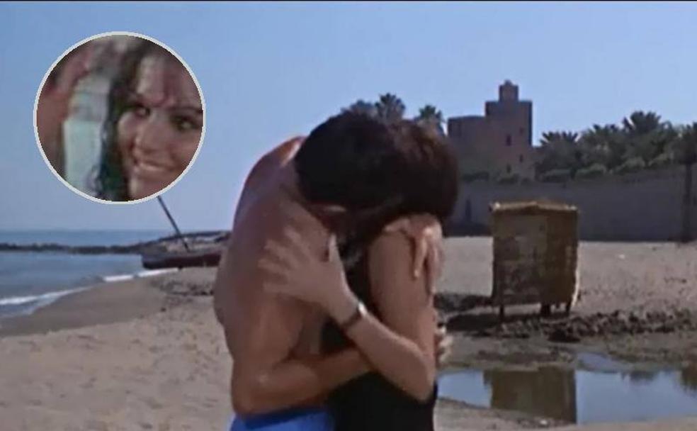 El beso de Claudia Cardinale y Alain Delon en la playa de Bil-Bil