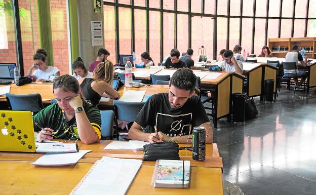 La Universidad abre todas sus bibliotecas para facilitar la preparación de exámenes