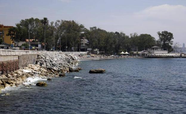 La nueva playa de los Baños del Carmen tardará dos años entre trámites y obras