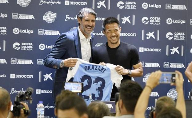 La pésima gestión impide al Málaga inscribir a Okazaki y José Rodríguez el último día del plazo