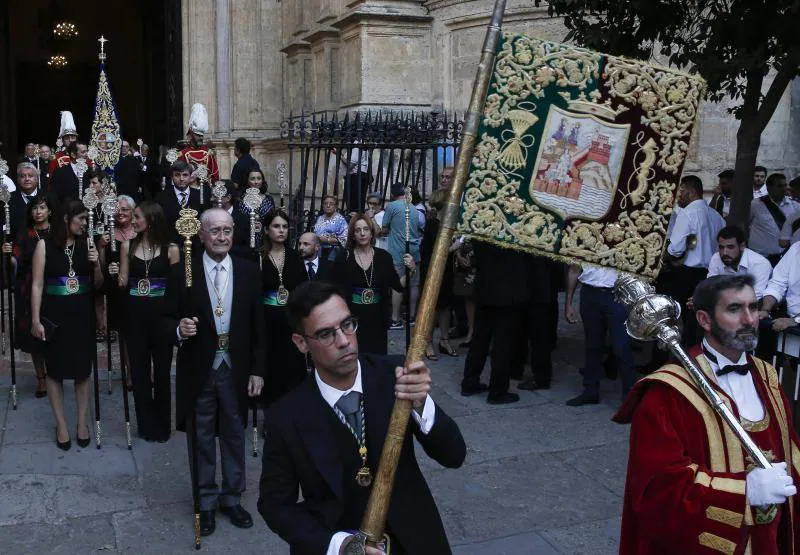 La patrona de Málaga procesiona por la capital