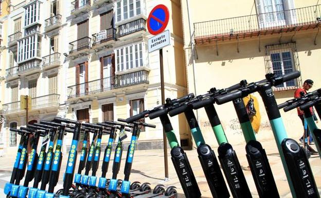 Los patinetes no podrán circular por la acera en Málaga con la nueva ordenanza