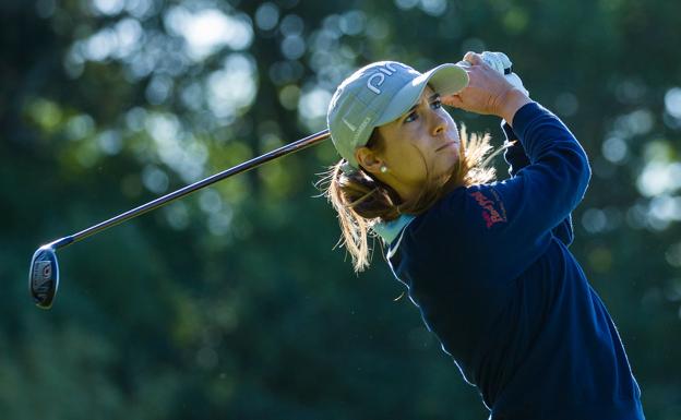 Azahara Muñoz baja al segundo puesto en el Lacoste Ladies Open