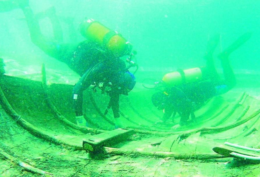 Un barco fenicio varado en la historia