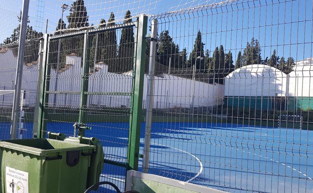 Las pistas polideportivas de Antequera se podrán reservar y abrir con el móvil