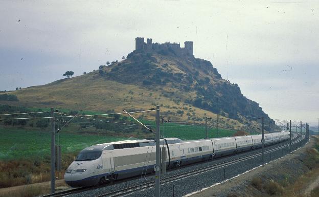 La obra que reducirá el viaje en AVE entre Málaga y Sevilla da un nuevo paso