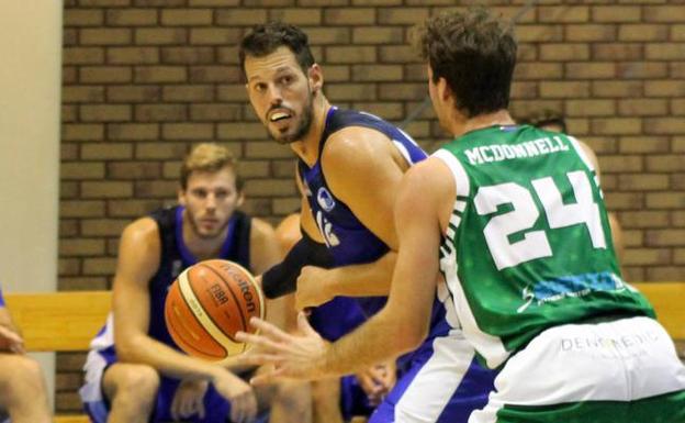 El Marbella logra su primera victoria en la LEB Plata