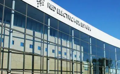 Red Eléctrica cierra la compra del 89% de Hispasat por 933 millones
